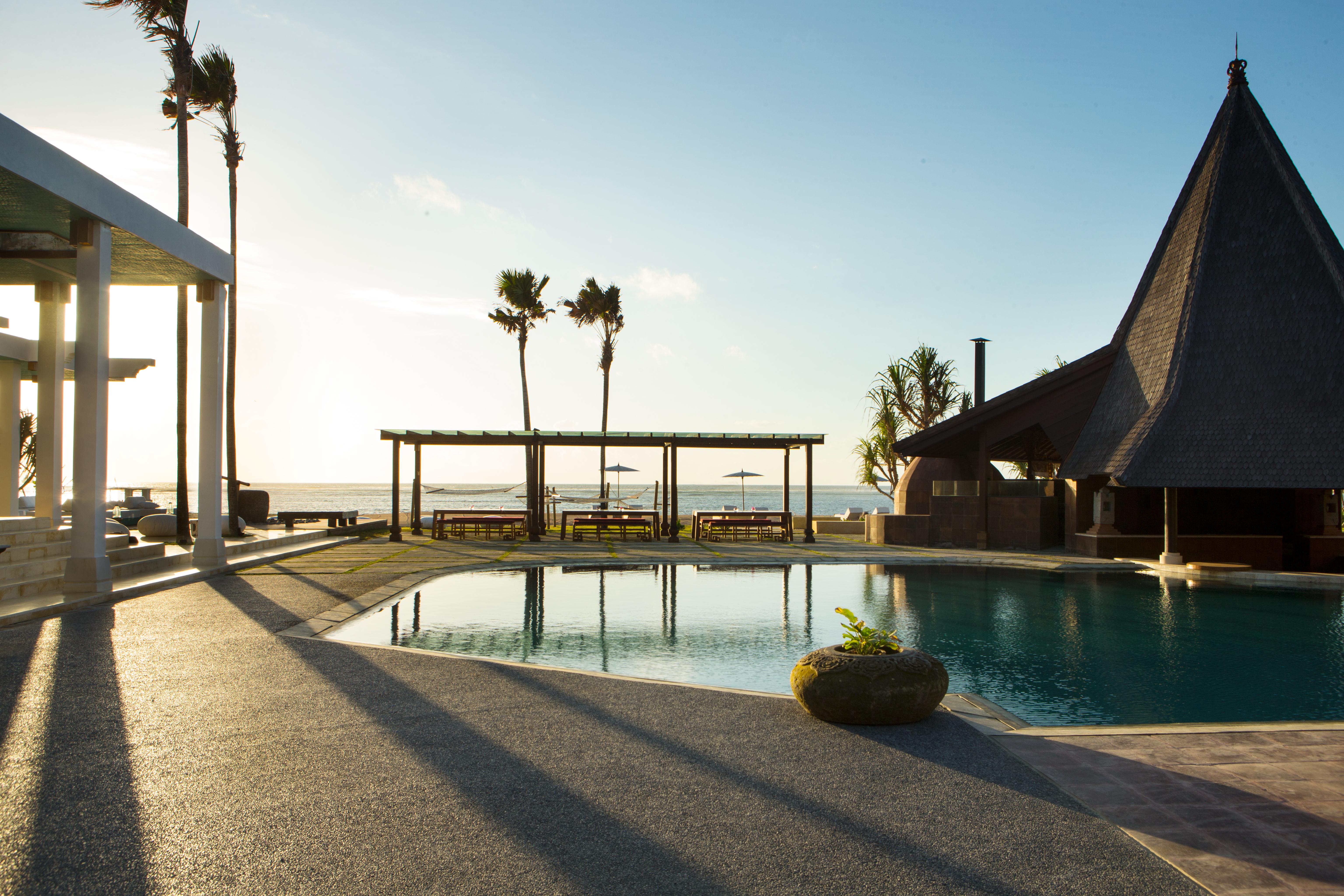 赛达拉精品海滩度假村 努沙杜瓦 外观 照片 The resort's main pool